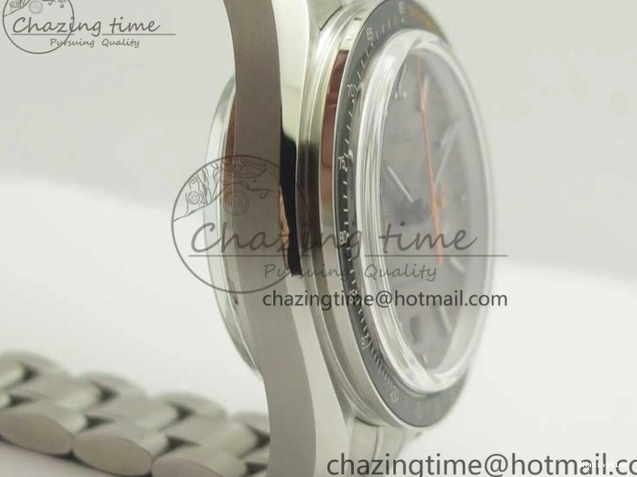 0328 Speedmaster Moonwatch OMF 1:1 Best Edition Gray Dial on SS Bracelet A TravelReady 8042